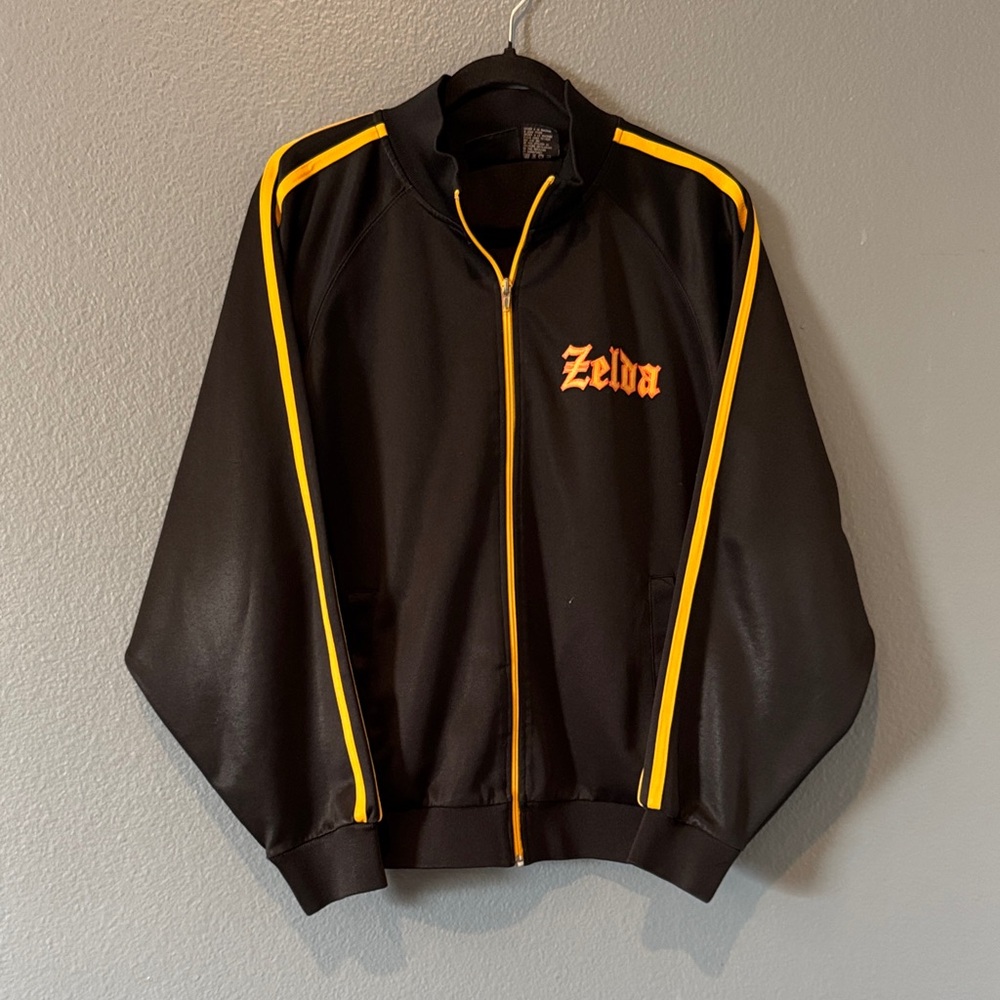 VTG Nintendo Official Zelda Tri-Force Game Zip Track Jacket Adult Sz M RARE 2004